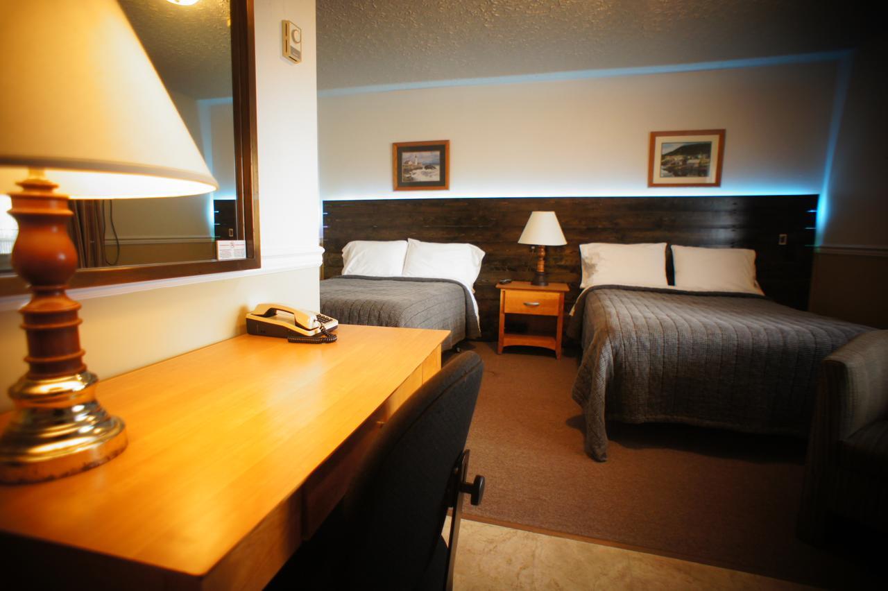 Silverwood Inn & Suites Mouth of Keswick Exterior photo